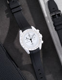 Curved Rubber Strap - Black